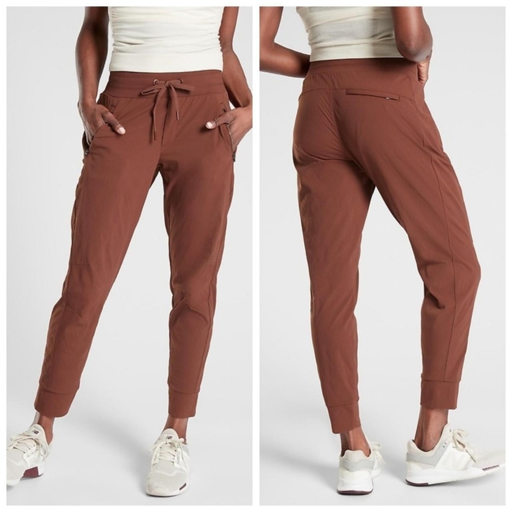 Athleta Trekkie North Jogger |Size 8/P